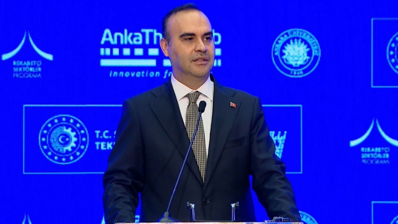 Bakan Kacır Duyurdu: Sağlıkta 14 Bin Proje ve 82 Milyar Liralık Yatırım