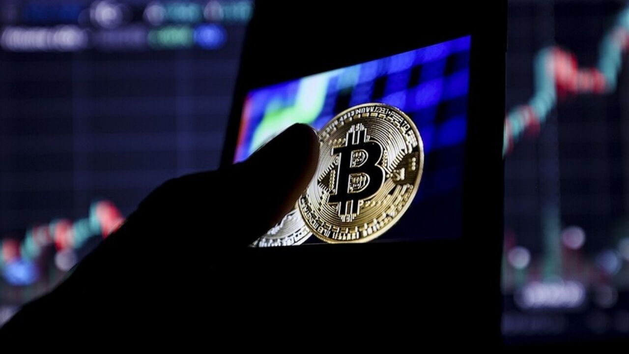 Bitcoin Piyasası Eridi, Toplam Değer 2,3 Trilyon Dolara İndi