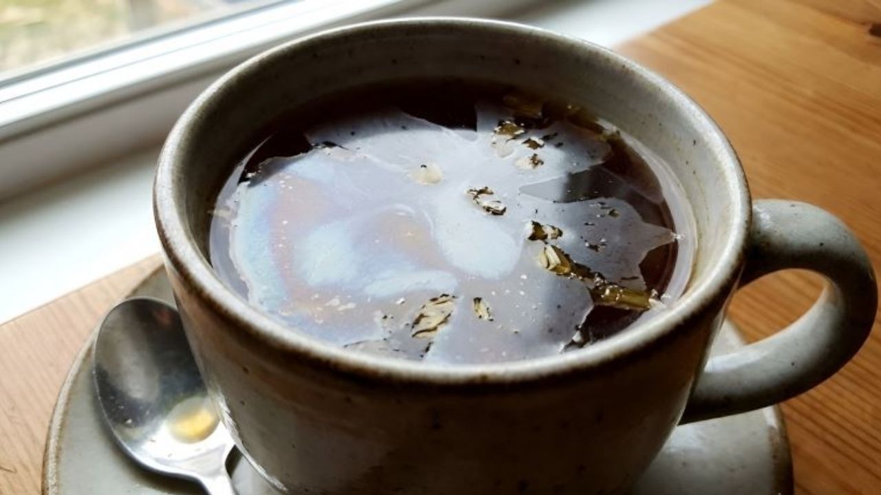 Çay Yüzeyinde Meydana Gelen İnce Tabakanın Sebebi Nedir?