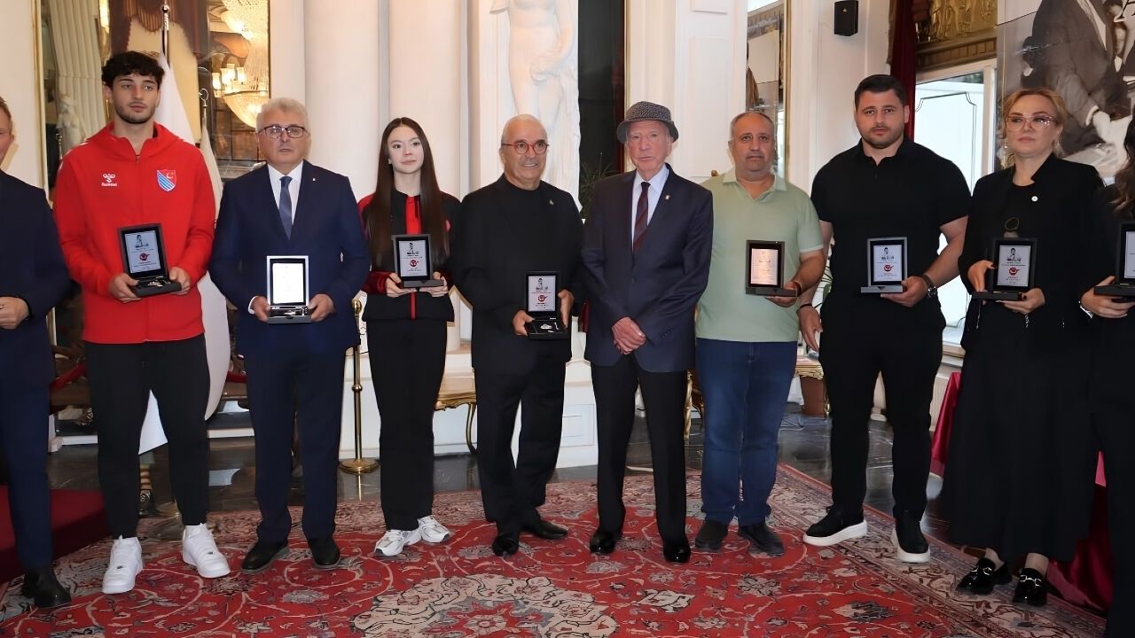 Kahramankazan Belediyespor Prestijli Gecede Büyük Ödülü Kaptı