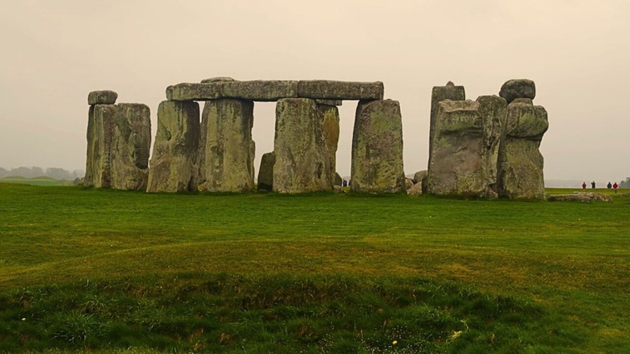 Stonehenge’in 6 Tonluk Sunak Taşı Nasıl Taşındı?
