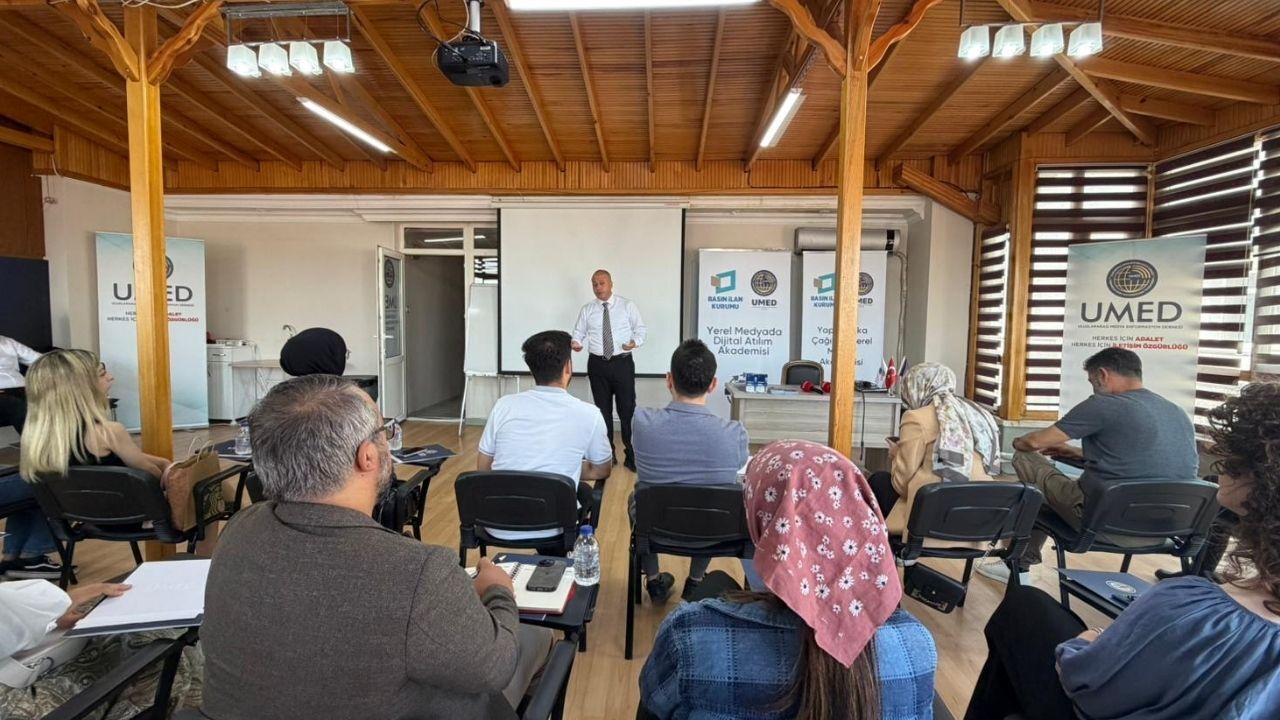 BİK ve UMED, Ankara Yerel Basınına Dijitalleşme Eğitimi Veriyor