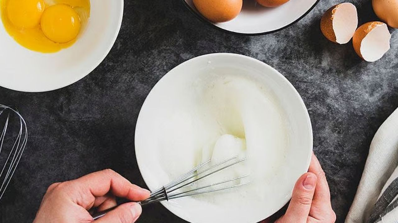 Yumurta Akı Çırpıldığında Neden Katılaşır?