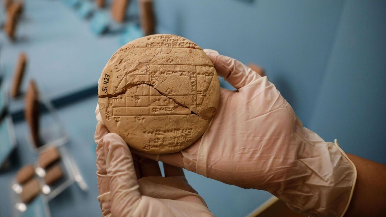 3 Bin 700 Yıllık Tablet Geometrinin İlk İzlerini Gün Yüzüne Çıkardı