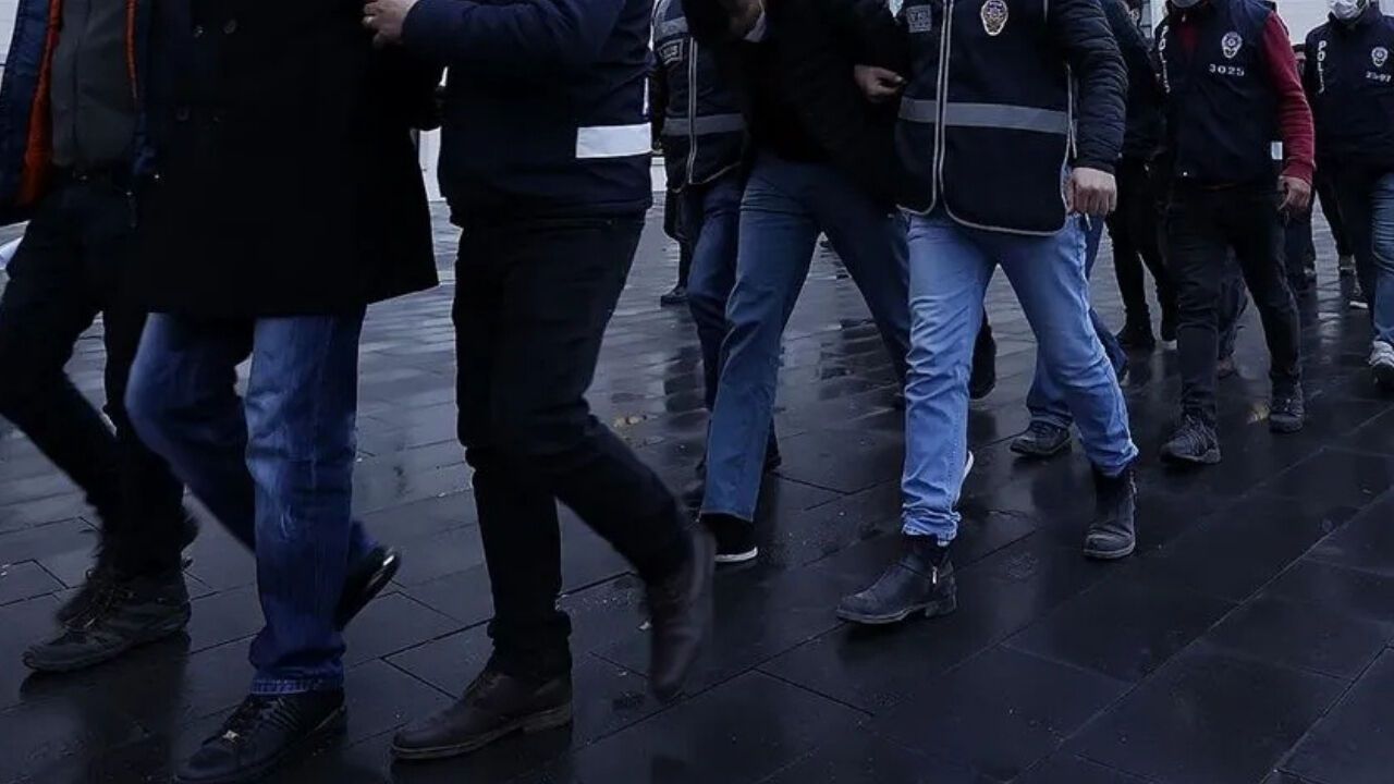 Ankara'da FETÖ'ye Yönelik Operasyonlarda 166 Şüpheli Yakalandı