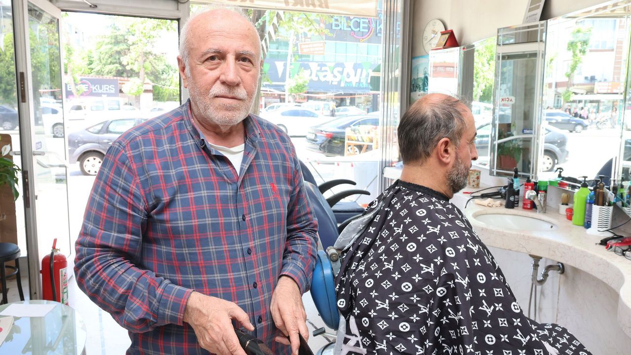 Keçiören Tepebaşı'nın Ahilik Kültürünü Yaşatan Berber Ustası Baki Bektaş