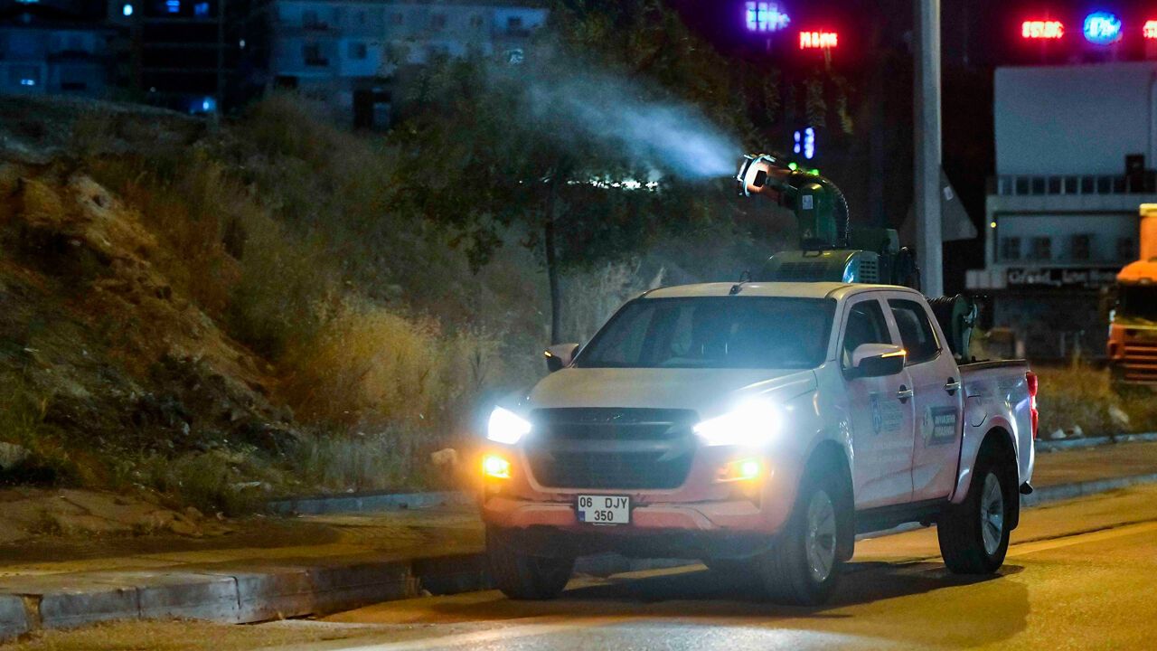 Etimesgut’ta İlaçlama Mesaisi: Talepler Başkent 153'e Yapılacak