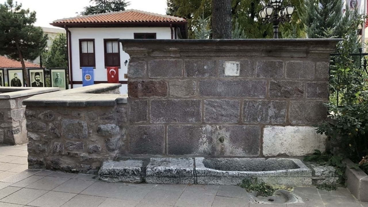 Ankara Tacettin Sultan Camii Çeşmesi