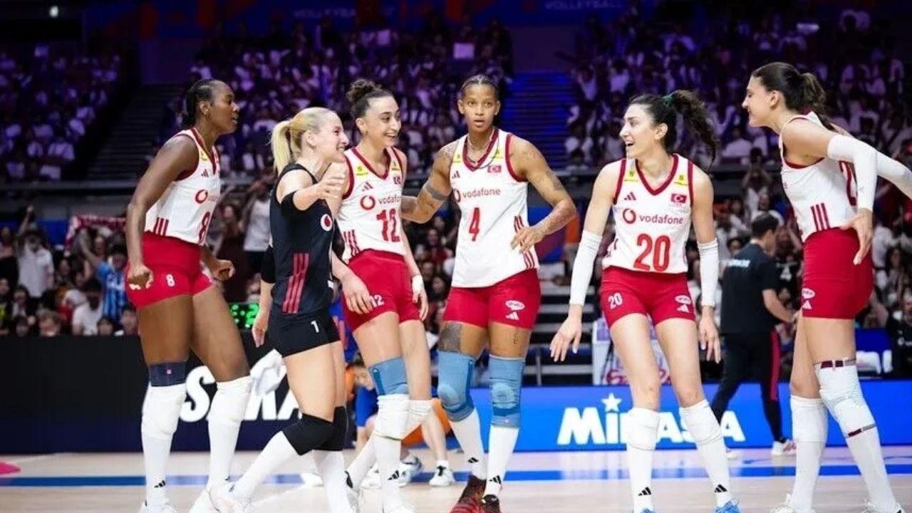A Milli Kadın Voleybol Takımı Lider ABD Karşısında