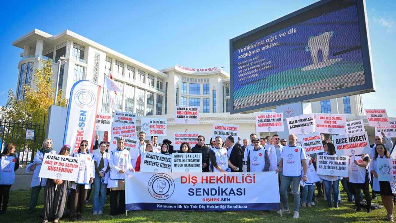 Diş hekimlerinin bakanlık önündeki talepleri