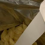 Cips Paketlerindeki Beyaz Şerit Ne İşe Yarar?