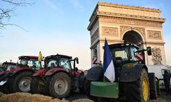 Fransa'da Eylem Yapan Çiftçiler Gözaltına Alındı