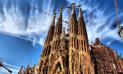 La Sagrada Familia: Bitmeyen Kilise