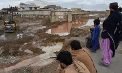 Pakistan'da Şiddetli Yağış ve Yıldırım Düşmesi: 55 Ölü