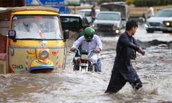 Pakistan'daki Yağışlar Nedeniyle 17 Kişi Hayatını Kaybetti