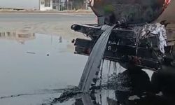 Mardin’de Petrol Yüklü Tanker Tıra Çarptı