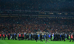Galatasaray-Fenerbahçe Derbisinde Bazı Taraftarlara İşlem