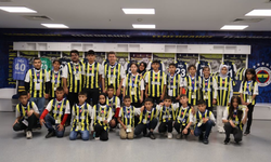 Fenerbahçe, Depremzede Öğrencileri Misafir Etti