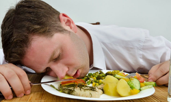 Yemekten Sonra Uyku Hali ve Halsizlik Neden Olur?