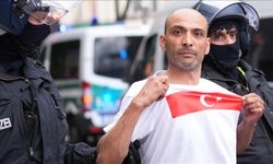 Berlin'de Türk Taraftarlar Gözaltına Alındı!