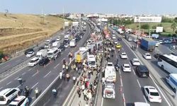 Küçükçekmece'de Korkunç Metrobüs Kazası: 1 Ölü, 50 Yaralı