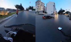 Motosiklet ve Yaya Çarpıştı, O Anlar Kamerada!