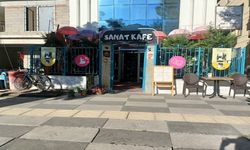 Beşevler’in Sanatla Buluştuğu Nokta: Sanat Kafe