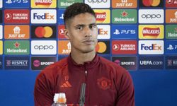 Raphael Varane Yeşil Sahalara Veda Etti