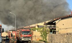 Kayseri’de Keçe Fabrikasında Korkutan Yangın: Müdahale Ediliyor