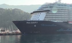 "Mein Schiff 5" Kruvaziyeri Marmaris'e Demir Attı