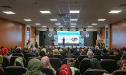 Etimesgut’ta Aile İletişimi ve Yaşam Becerileri Semineri