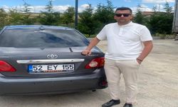 Fatsa’da Feci Kaza: Tomruklar Otomobilin Üzerine Düştü