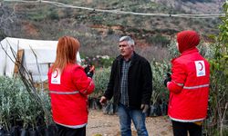 Türk Kızılay’dan Deprem Bölgesindeki Çiftçilere Destek