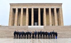 ASELSAN, 49. Kuruluş Yıl Dönümünde Anıtkabir’i Ziyaret Etti