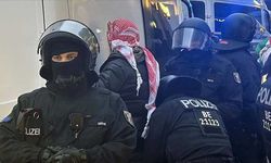 Alman Polisinden Filistin Destekçilerine Gözaltı