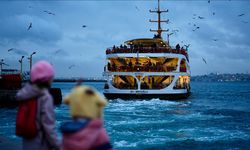 İstanbul'da Şiddetli Hava Koşulları Vapur Seferlerini Aksattı