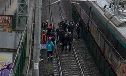 Marmaray’da Trajik Olay: Raylara Atlayan Kişi Hayatını Kaybetti