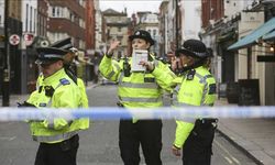 Londra'nın Kalbinde Bomba Paniği, Ünlü Cadde Boşaltıldı