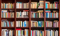 Velilere Zorunlu Kitap Satışı Mobbing Kapsamına Giriyor