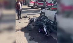 Antalya’da Otomobil ve Motosiklet Çarpıştı: 2 Yaralı