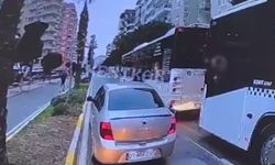 Antalya’da Yol Verme Kavgası: 2 Halk Otobüsü Şoförü Bıçaklandı