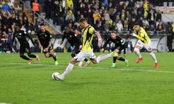 Fenerbahçe 2-0 Geriye Düştüğü Çaykur Rizespor Maçını 3-2 Kazandı