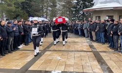 İzmir’de Motosiklet Kazasında Ölen Polis Memuru Toprağa Verildi