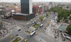 Ankara Kızılay'da Bazı Yollar Trafiğe Kapatıldı