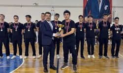 Nallıhan’da Okullar Arası Voleybol Turnuvası Düzenlendi