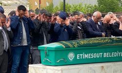 Ankara'da Kazada Ölen Öğretmen ve Oğlu Son Yolculuğuna Uğurlandı