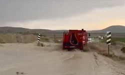 Ankara'da Sağanak! İtfaiye Aracı Sele Kapıldı