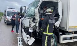 Antalya’da 3 Araç Zincirleme Kazaya Karıştı: 1 Yaralı