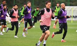 Beşiktaş Derbi Mesaisinde: Solskjaer’den Yoğun Taktik Antrenman