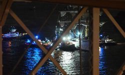 Eğitim Gemisi Brooklyn Köprüsü’ne Çarptı! Çok Sayıda Yaralı Var